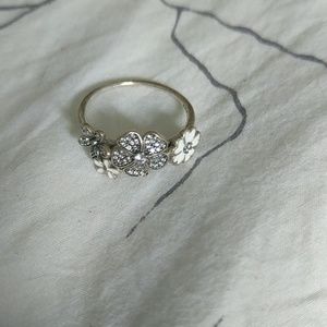 Pandora ring size 8